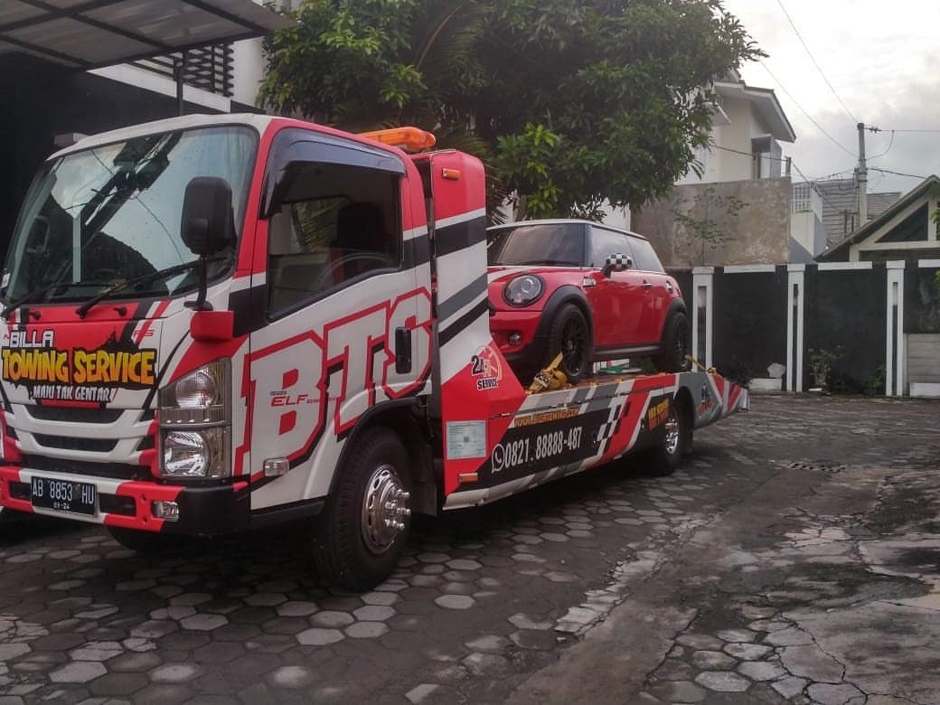 Jasa Truk  Derek  dari Yogyakarta ke Kebumen Jasa Towing 